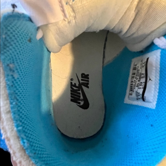 Off—-White x Air Jordan 1 Retro High OG UNC - Picture 13 of 16